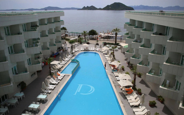 Dragut Point South Hotel