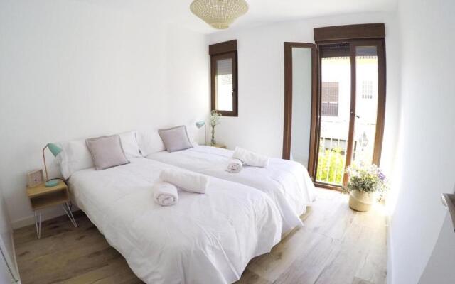Urban Chic 2 bedrooms Center Santa Marina