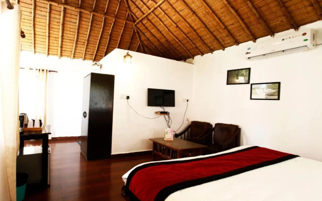 Rhea Safari Lodge