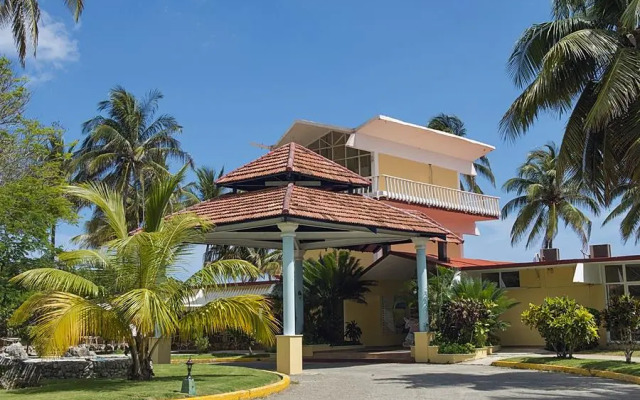 Villa Tropico