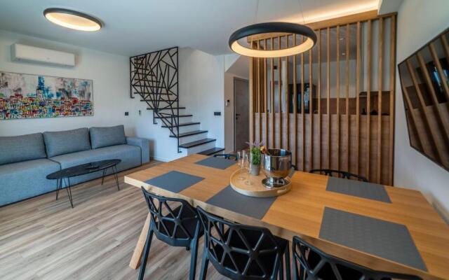 PINNA RESIDENCE - Datul