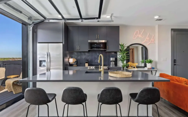 The Penthouse - 3BR Rooftop - Downtown Nashville