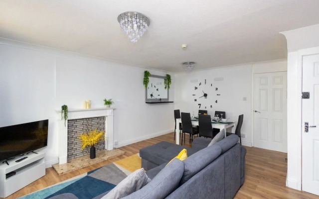 6 Guests - Pet Friendly - 10min Leeds City Centre