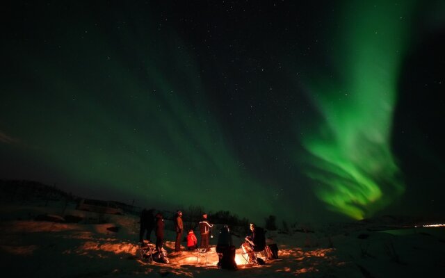 Arctic Rooms Aurora