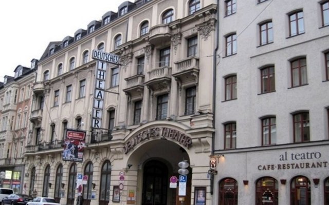 Hotel Deutsches Theater Stadtmitte (Downtown)