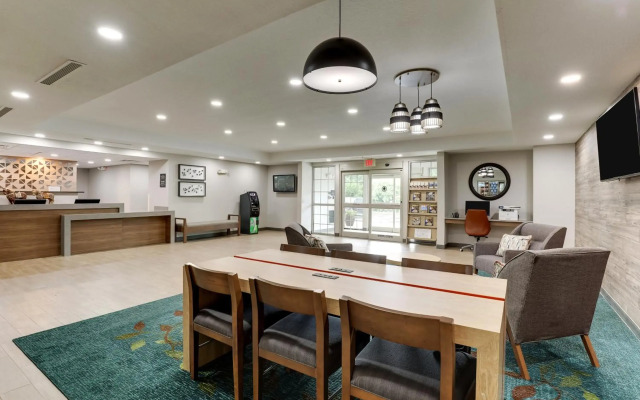 Candlewood Suites Lexington by IHG