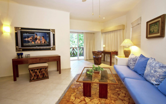Desire Riviera Maya Pearl Resort, Couples Only - Adults Only All Inclusive