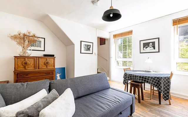 Sich - Warm & Inviting Flat by Liverpool Street