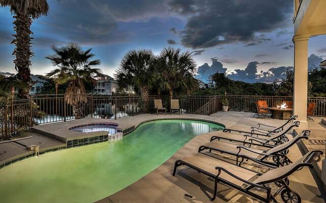 Casa Esmeralda by Five Star Properties