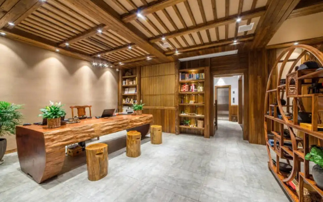Riverside Boutique Inn