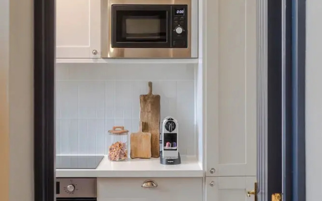 Your Apartment - Pembroke House
