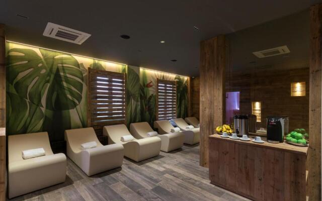 Le Palme - Adults Only (10 years old)