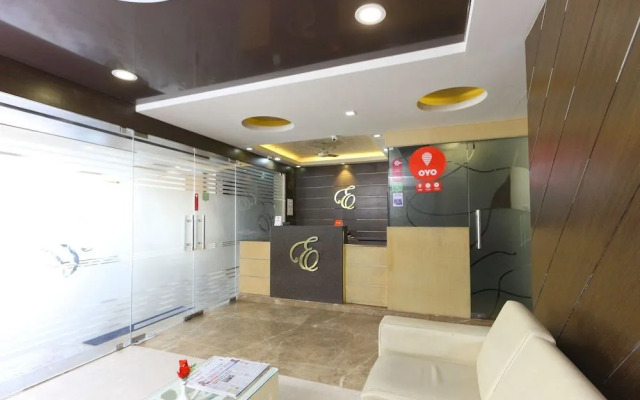 Hotel Emerald Manor by OYO Rooms