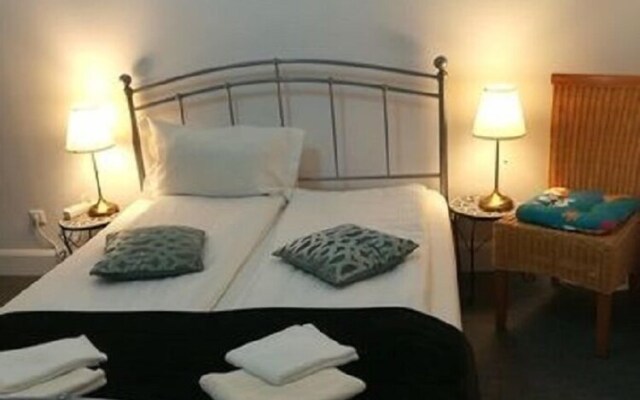 Royal Guest House II