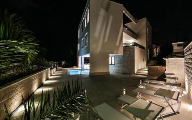Apartments Dado Trogir