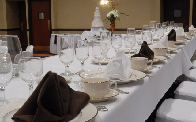 Holiday Inn Youngstown South by IHG