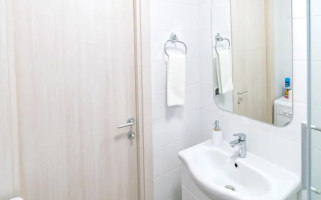 Apartments on 65 let Pobedy street 15