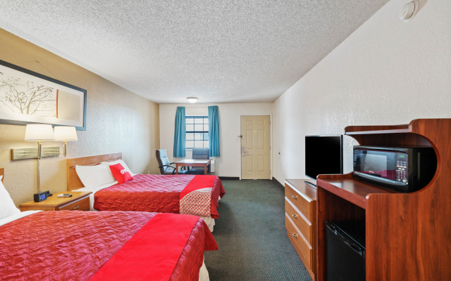 OYO Hotel Junction TX I-10