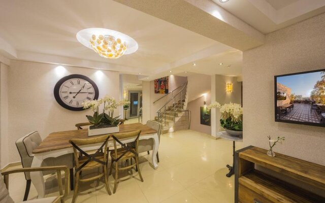 BGuest Hotel & Residence