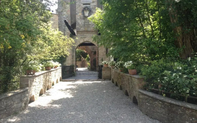 Torre del Barbagianni - Castello di Gropparello
