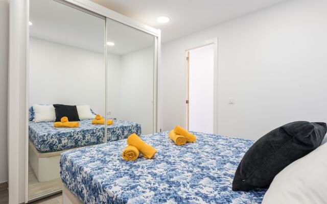 G30. Playa Fanabe, Comfortable Apartment, Wifi, Swimming Pool!