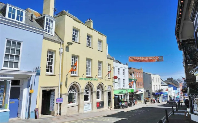 1 The Old Posthouse