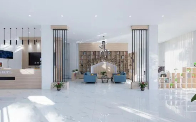 Jixiang Hotel (Haikou Meilan Airport)