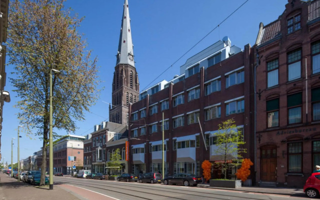 easyHotel The Hague City Centre