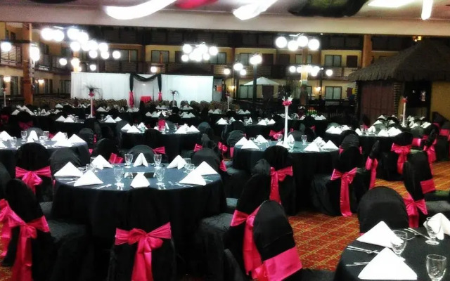 Ramada Plaza & Conference Center by Wyndham Gillette