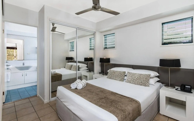 Port Douglas Apartments - Adults Only Oasis