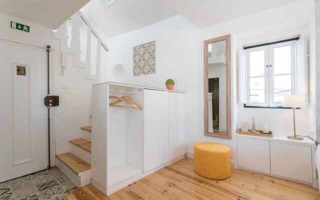 Alfama Loft Studio Loft Apartment w/ River View - by LU Holidays