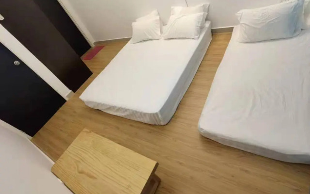 Puchong, Old Klang Road,8pax, Midvalley Pavilion 2