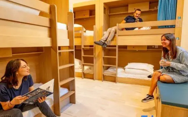 The People - Marseille - Hostel