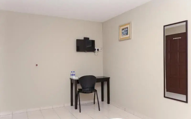 Prima Saujana Budget Hotel by Rooms
