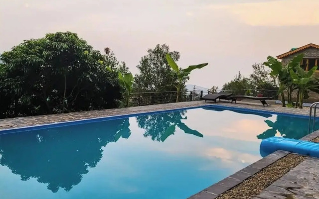 The Cozy Acorn Resort