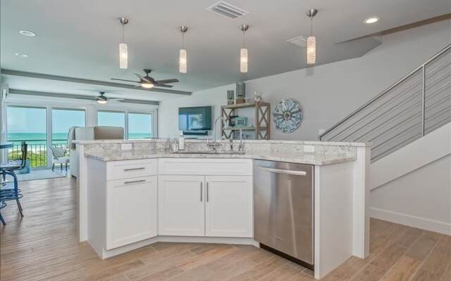 Seagrape Colony 10 - 3 Br Townhouse