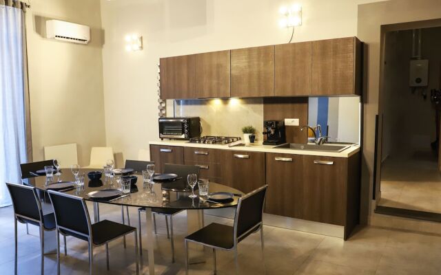 Donna Consiglia Design Apartment