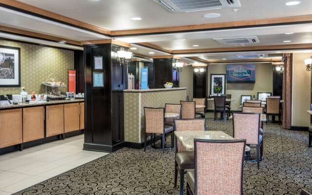 Hampton Inn & Suites Montgomery-Downtown