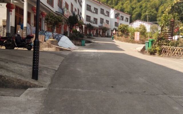 Sanyingshan Yi Inn