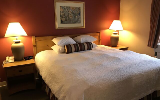 CrestHill Suites SUNY University Albany