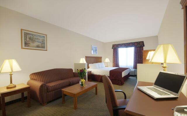 Best Western Plus Lake Elsinore Inn & Suites