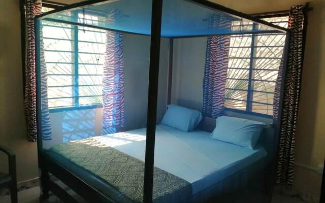 Diani Travelers Guest House