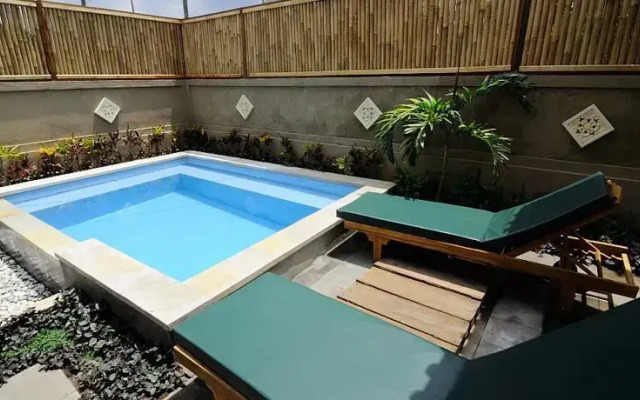 Deta Junjungan Rice Field Villa