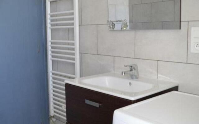 Gite Chédigny, 4 Pièces, 6 Personnes - Fr-1-381-121