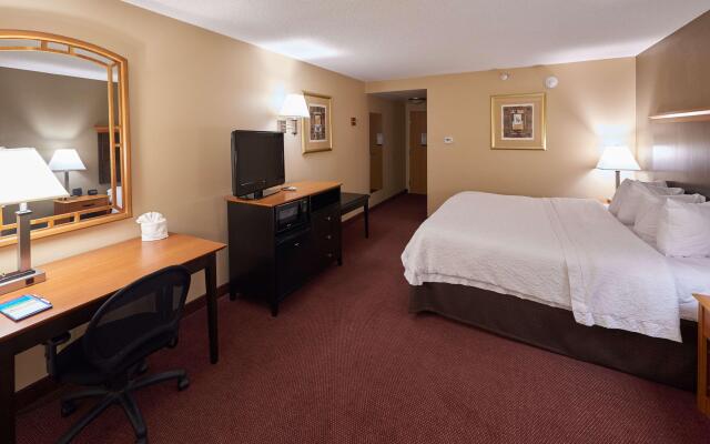 Hampton Inn Massillon