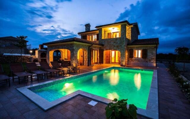 Villa Polonijo