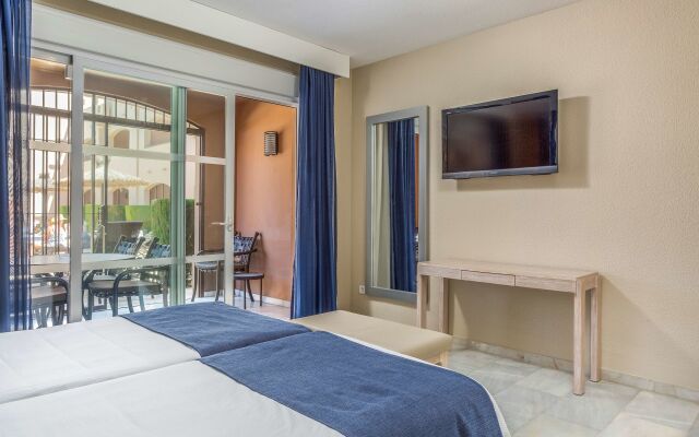 Los Amigos Beach Club Hotel