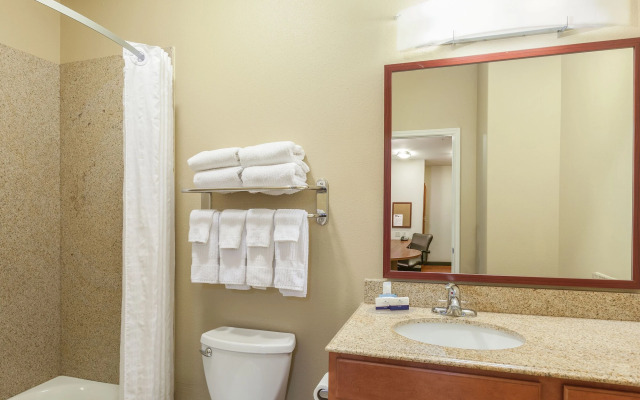 Candlewood Suites Lake Jackson Clute by IHG