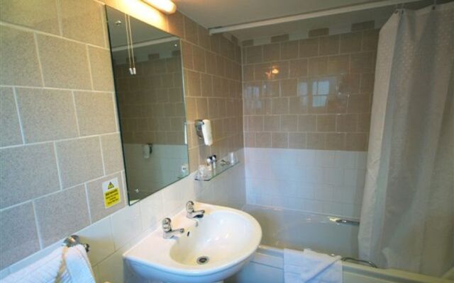 Rockingham Arms by Greene King Inns