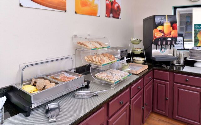 OYO Hotel Lake Park/Valdosta I-75, Exit 5